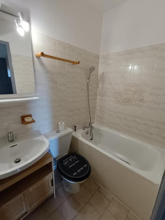 Appartement Ideal Pour Famille Les Angles  Eksteriør bilde
